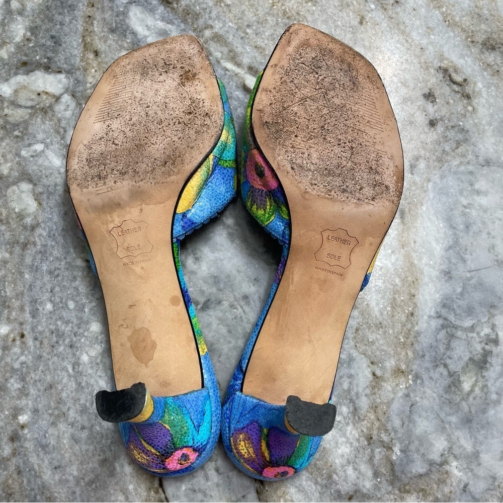 Stuart Weitzman Vintage Kitten Heel Floral Sandals Women’s 7.5 - Picture 11 of 13